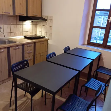 Kvarner-rooms With Private Bathrooms& Dorms Rijeka