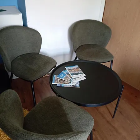 Hostel Kvarner-rooms With Private Bathrooms& Dorms *