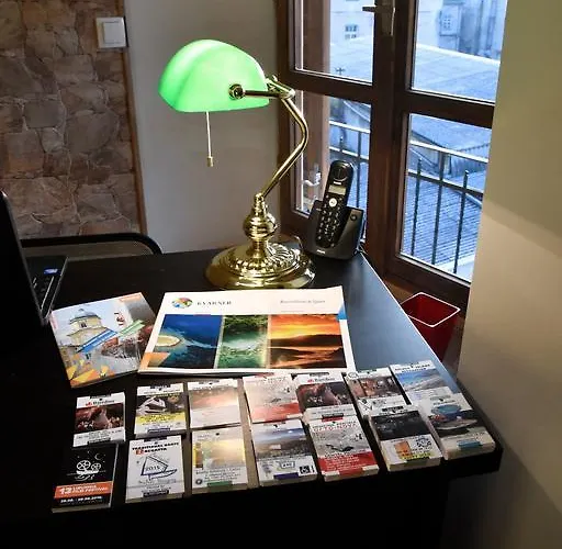 Hostel Kvarner-rooms With Private Bathrooms& Dorms *