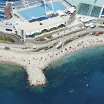 Kvarner-rooms With Private Bathrooms& Dorms Hostel Rijeka