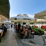 Hostel Kvarner-rooms With Private Bathrooms& Dorms *