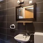 Kvarner-rooms With Private Bathrooms& Dorms Rijeka