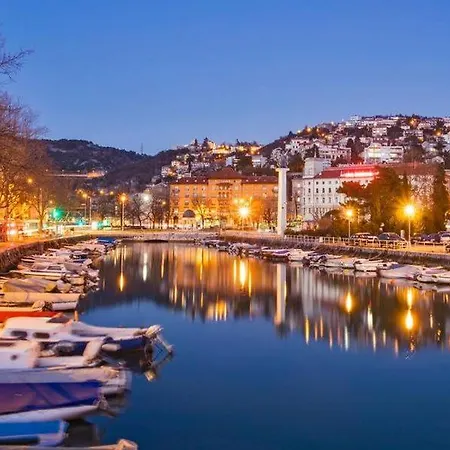 Hostel Kvarner-All Rooms With Private Bathrooms & Dorms *