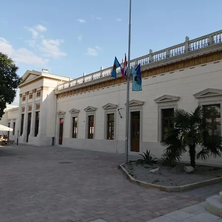 Kvarner-rooms With Private Bathrooms& Dorms Hostel Rijeka