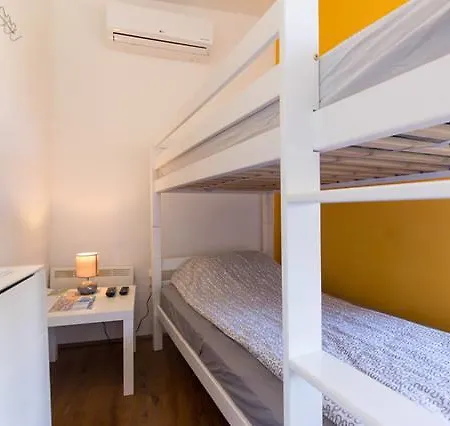 Hostel Hostel Kvarner-All Rooms With Private Bathrooms & Dorms Rijeka