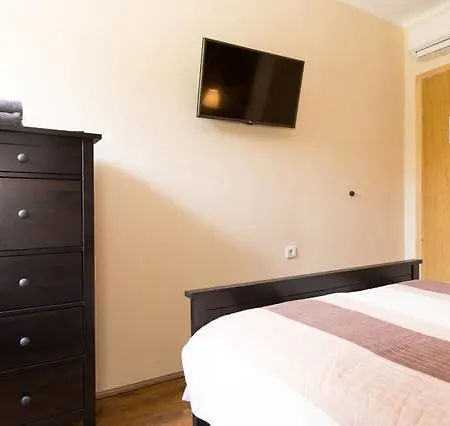 Hostel Kvarner-All Rooms With Private Bathrooms & Dorms