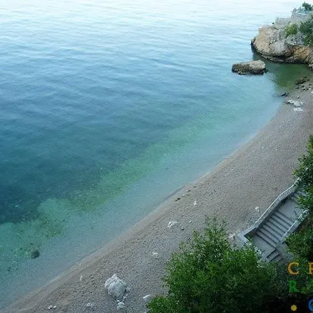 Hostel Kvarner-All Rooms With Private Bathrooms & Dorms * Rijeka