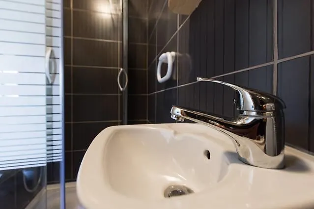 Kvarner-rooms With Private Bathrooms& Dorms